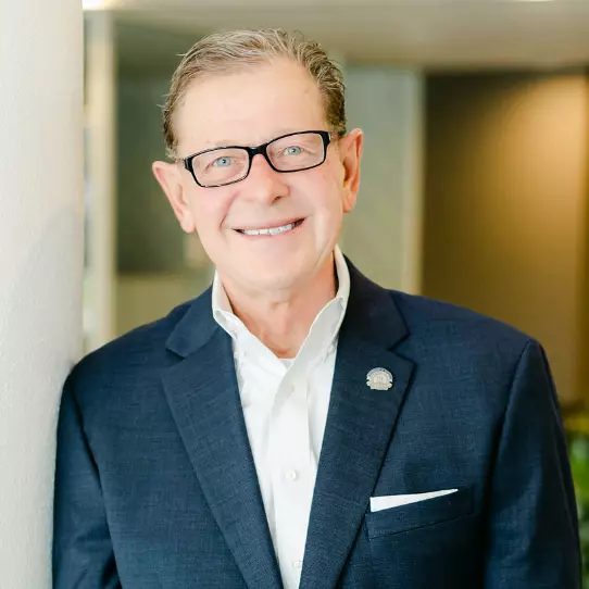 Chuck Poteet, Broker-CEO-PRG