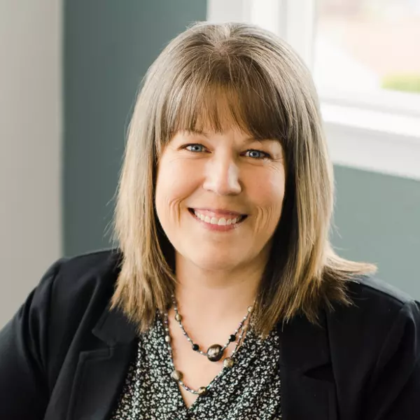 eXp Realty Real Estate Agent Debbie Welch