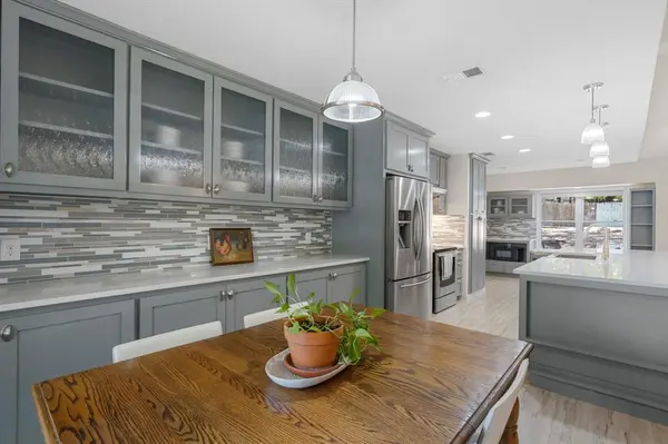 You don't want to miss this remodeled home in north Austin that just hit the market!!  Check out the link below for details.

https://ownalittlepieceoftexas.com/d8qvv3gv  