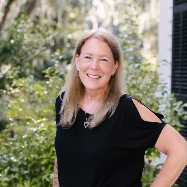 Elaine Ceccacci