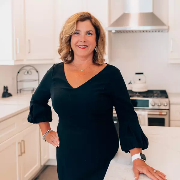 Megan Luker VA Beach Realtor