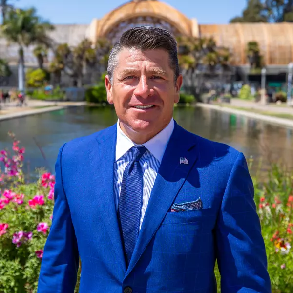 Carlos Gutierrez