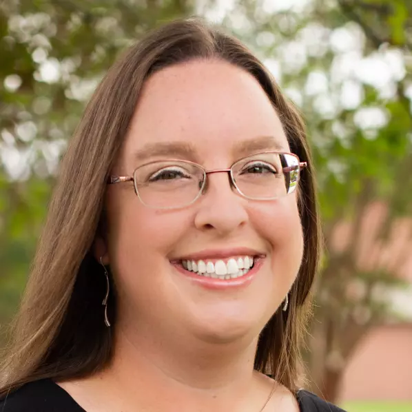 Larisa Sloan