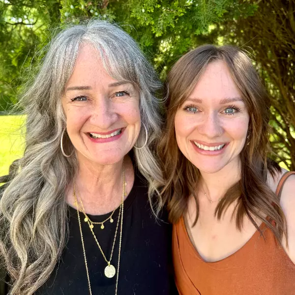 Kersti And Wendy Everett