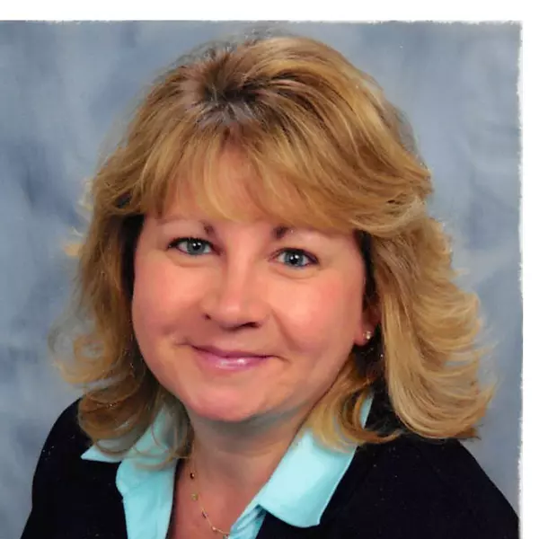 Elizabeth McCartney-Beck