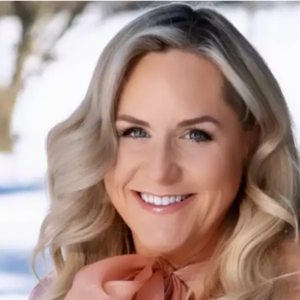 Shannon McNally Schwab