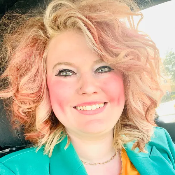 Hillary Wesselkamper-Eberle
