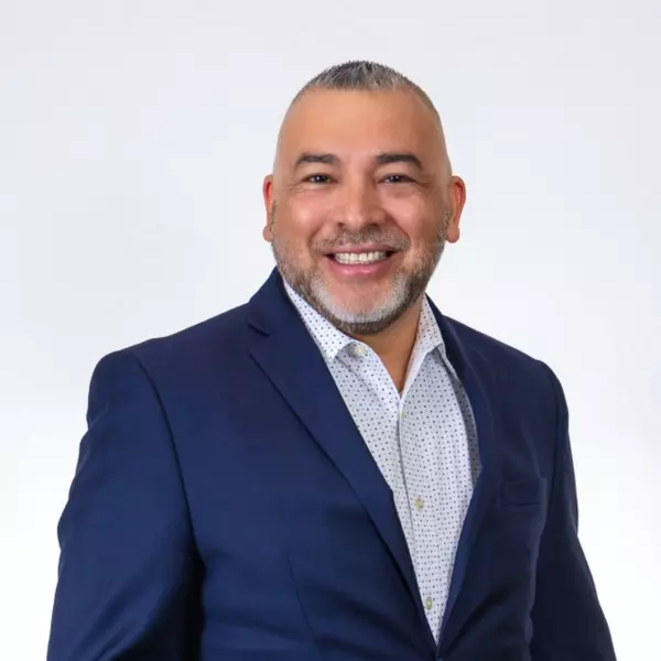 Carlos Tovar