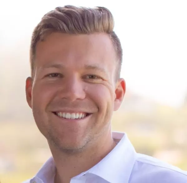 advisor profiles
