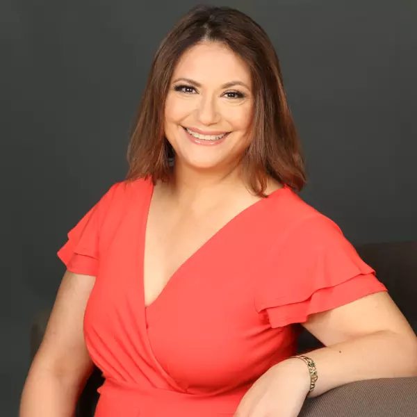 Janet Larrain