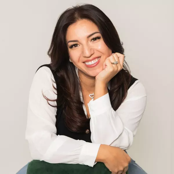 Stephanie Zapata