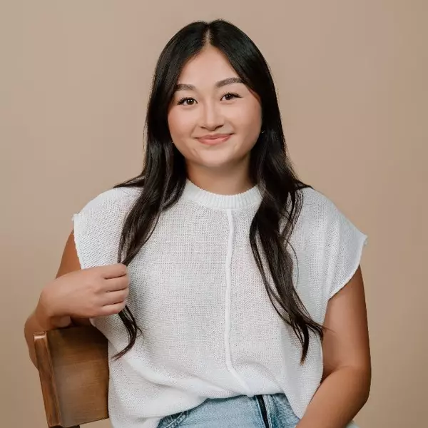 Jadeleen Vang