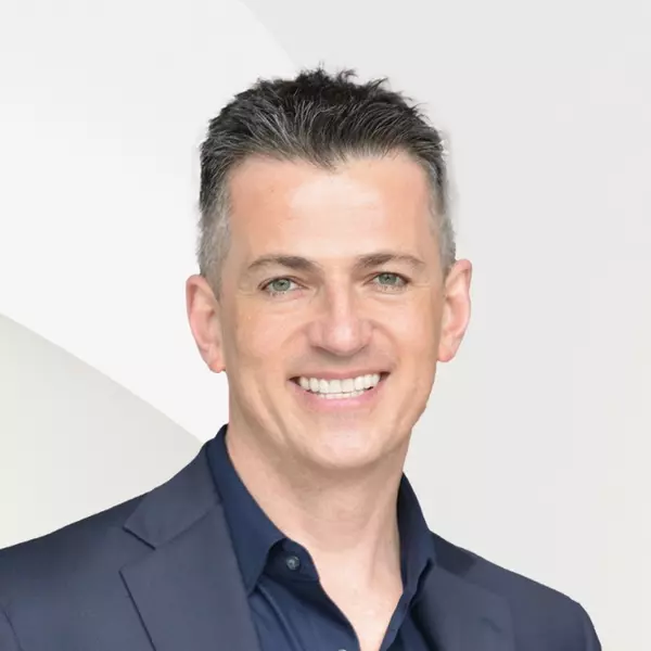 Adrian Schmidt