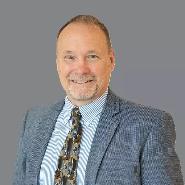Bruce Lindholm