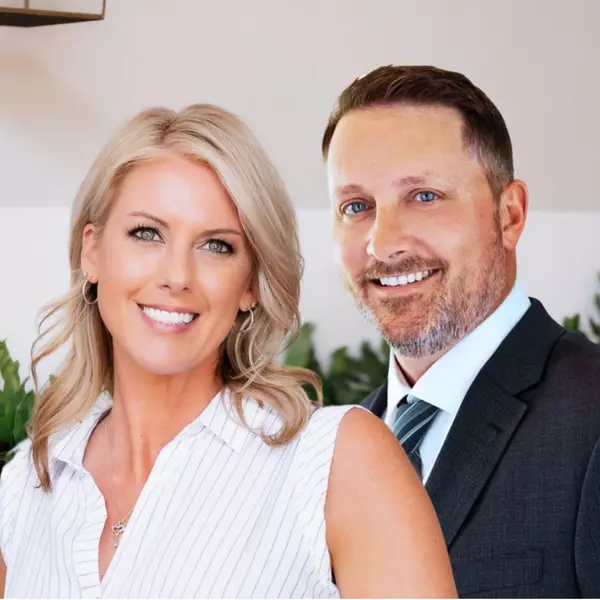 Stacy & Jimmy Oestmann