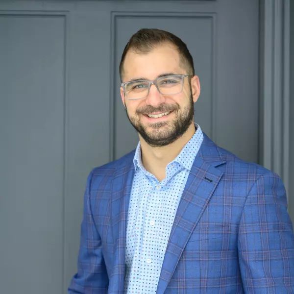 Christopher Marinakos