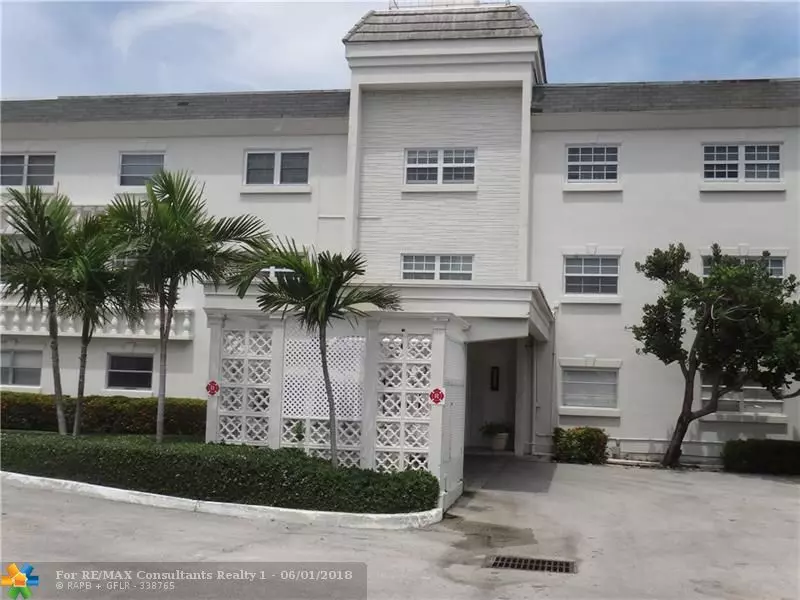 Lauderdale By The Sea, FL 33062,1439 S Ocean Blvd  #208