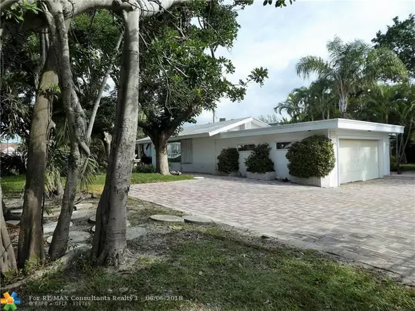 2711 Mayan Drive, Fort Lauderdale, FL 33316