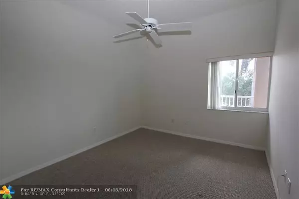 Tamarac, FL 33321,7681 Granville Dr  #405