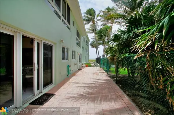 Lauderdale By The Sea, FL 33308,5400 N Ocean Blvd  #48