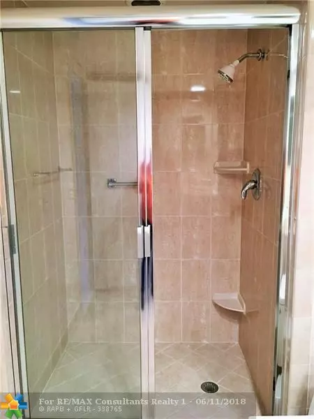 Deerfield Beach, FL 33442,445 GRANTHAM C  #445