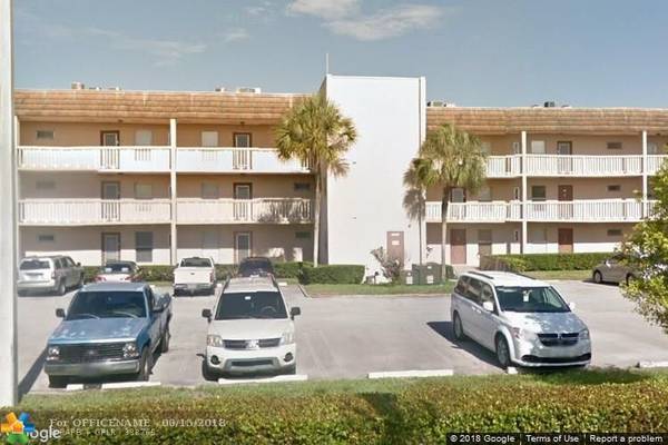 5841 NW 61st Ave  #301,  Tamarac,  FL 33319