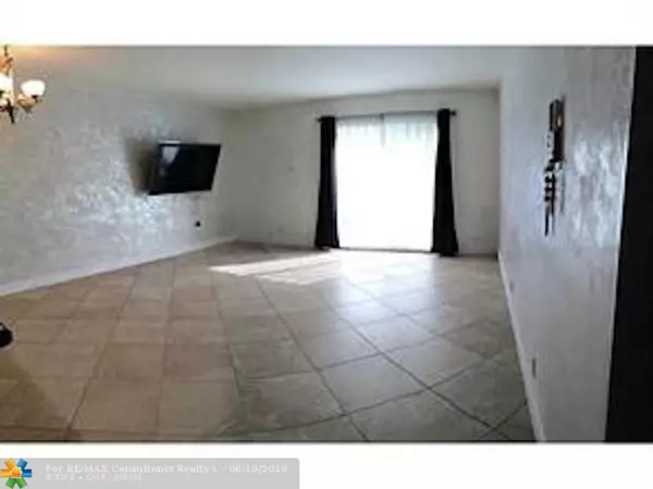 Fort Lauderdale, FL 33306,2624 NE 32nd St  #106