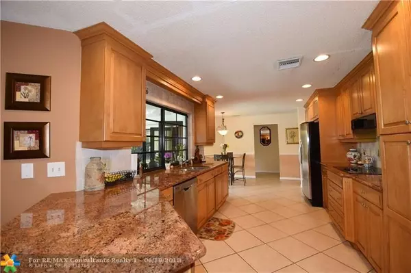 Coral Springs, FL 33071,8486 NW 2nd Mnr