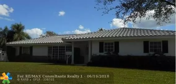 9507 NW 38th St, Coral Springs, FL 33065