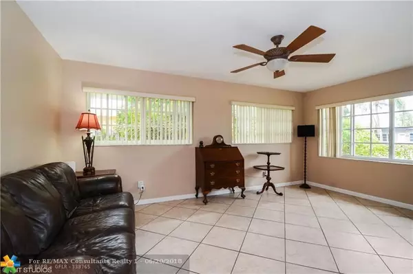 Wilton Manors, FL 33311,633 NW 28th St