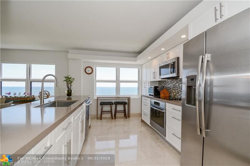 Lauderdale By The Sea, FL 33308,5000 N Ocean Blvd  #712