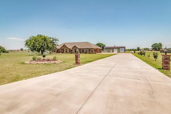 1880 Bermuda Drive, Newcastle, OK 73065