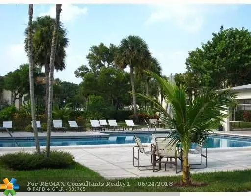 6085 N Sabal Palm Blvd  #102, Tamarac, FL 33319