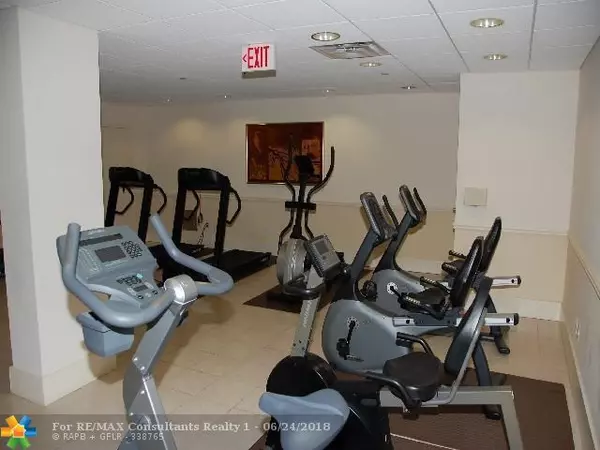 Lauderdale By The Sea, FL 33308,3900 N Ocean Dr  #12B