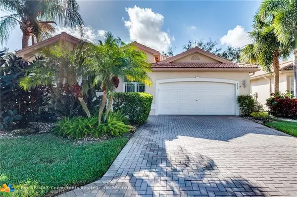 6674 Bali Hai Dr, Boynton Beach, FL 33437