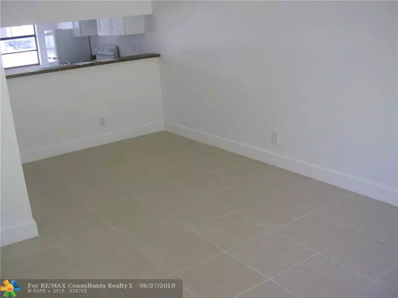 4069 Lakeside Dr  #4069, Tamarac, FL 33319