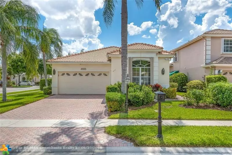 23447 Rakelle Cir, Boca Raton, FL 33433