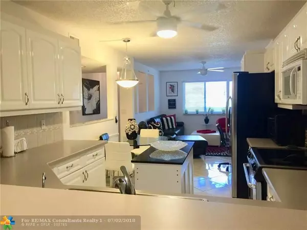 Tamarac, FL 33321,7656 Granville Dr  #305