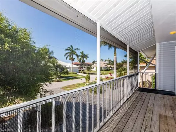 Marco Island, FL 34145,1132 Bond CT