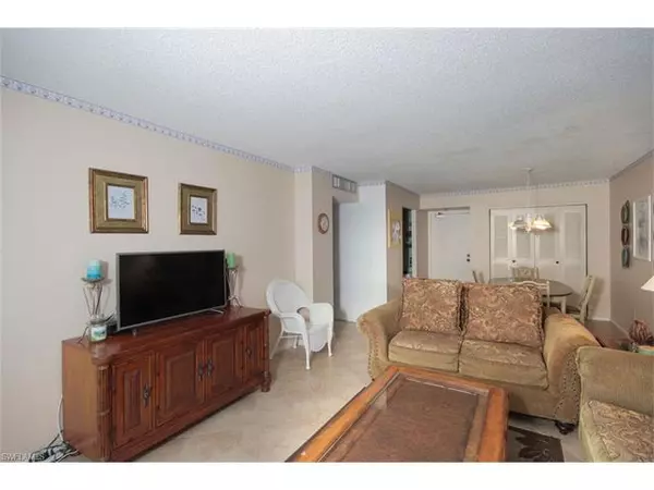 Marco Island, FL 34145,380 Seaview CT #1010