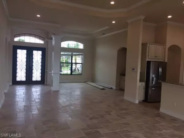 Bonita Springs, FL 34135,17101 Cherrywood CT