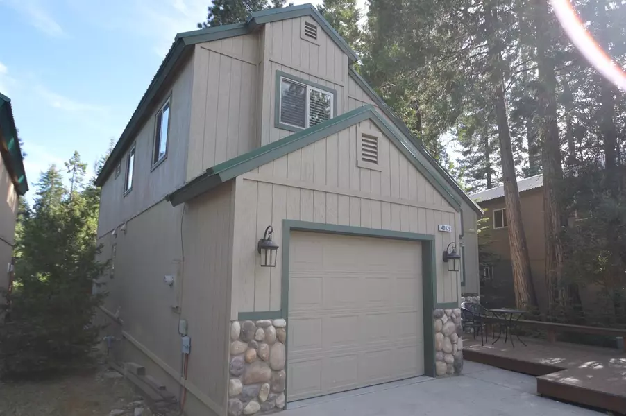 40829 Silvertip Lane, Shaver Lake, CA 93664