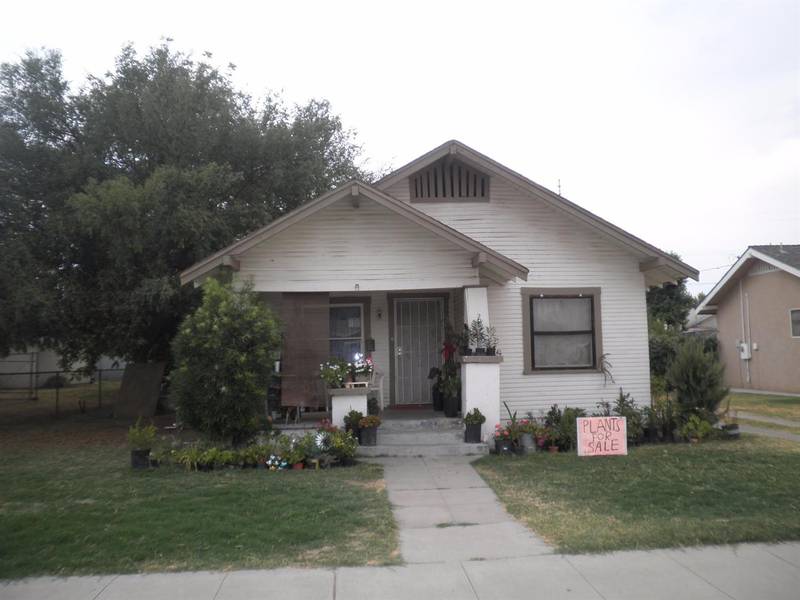 2815 C Street, Selma, CA 93662