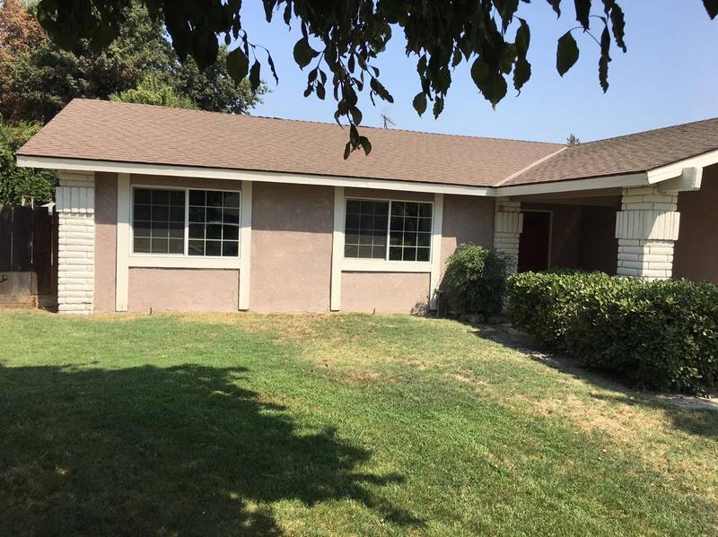 1434 Barbara Street, Selma, CA 93662