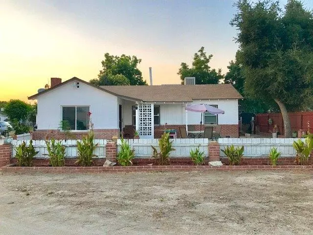 Visalia, CA 93291,1001 N Divisadero Street Unit B