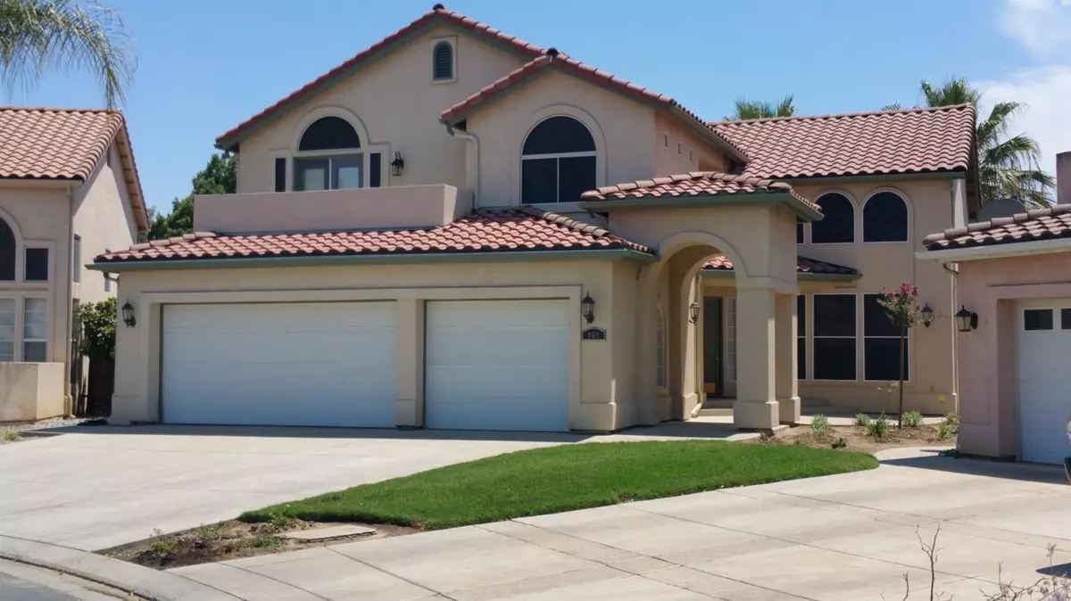 Lemoore, CA 93245,960 Vista Place