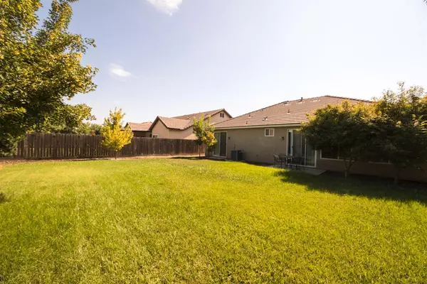 Visalia, CA 93277,4031 S Oak View Street