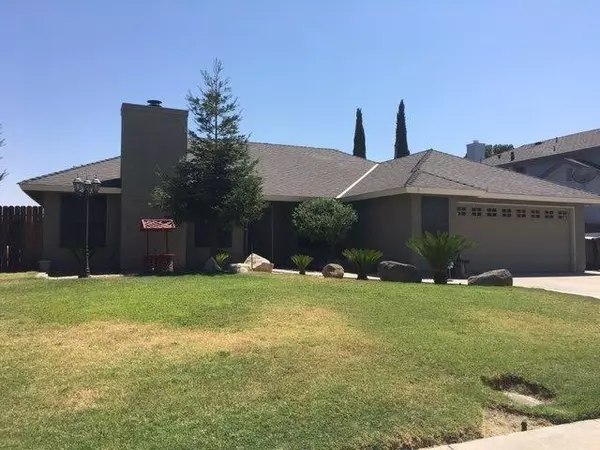 542 Lum Drive, Kerman, CA 93630