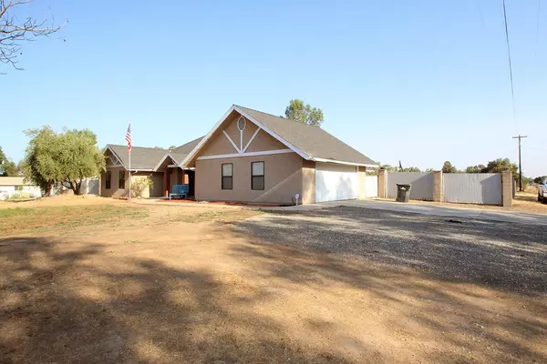 Madera, CA 93636,37729 Berkshire Drive