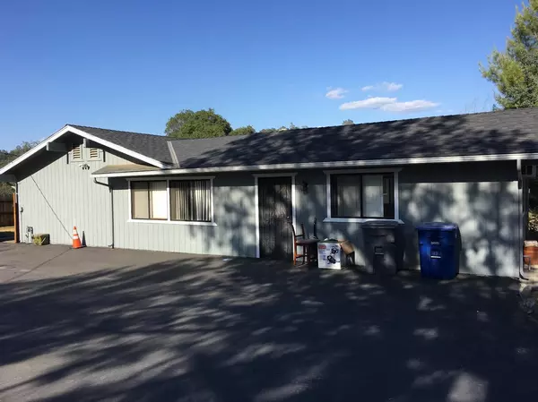 Prather, CA 93651,30033 Thimbleberry Lane